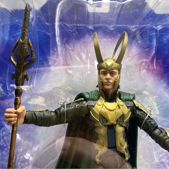 Marvel Loki Select 8 Inch Action Figure - Movie Loki NEW New in Box - Picture 4 of 6